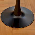 Tavolo da pranzo rotondo bianco/nero, base a tulipano, 2-4 posti