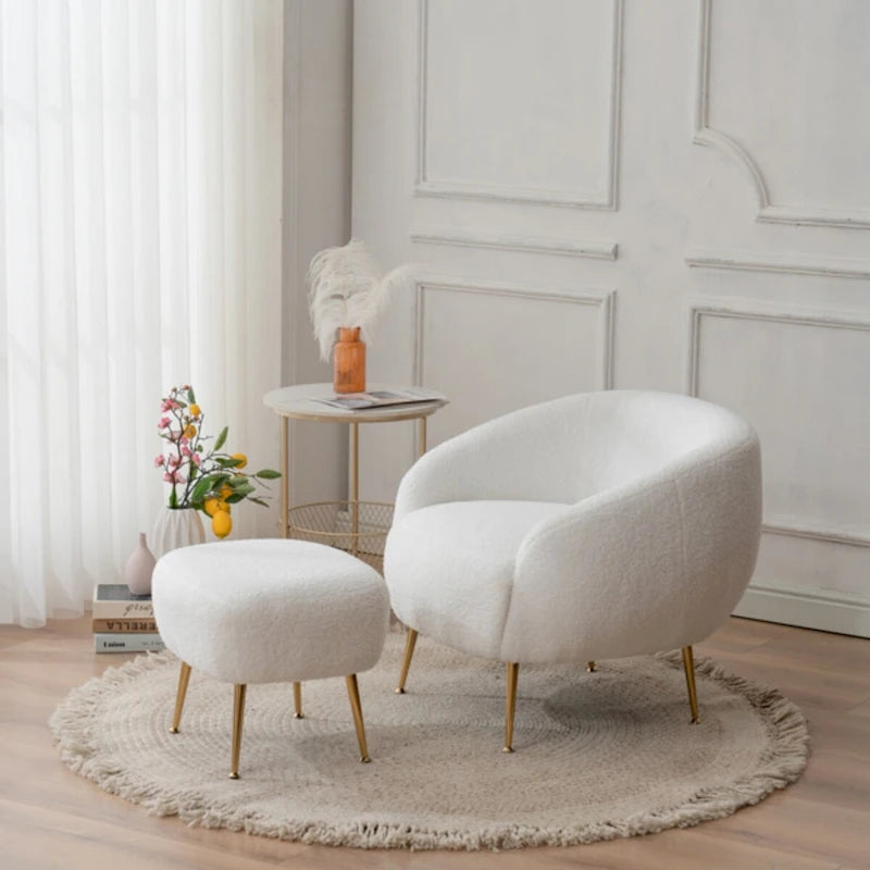 Poltrona a botte singola in velluto Teddy bianco con pouf