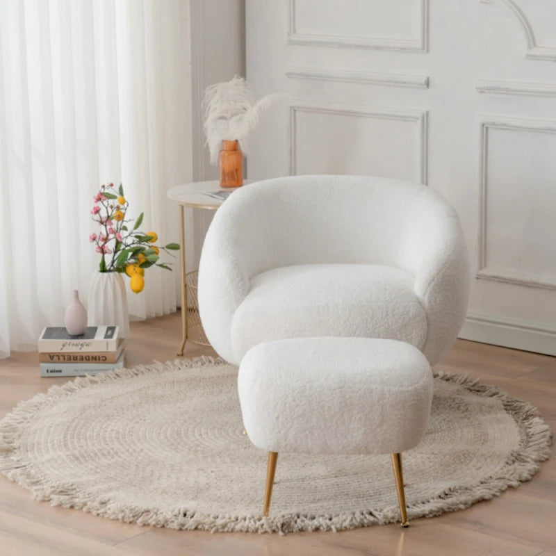 Poltrona a botte singola in velluto Teddy bianco con pouf