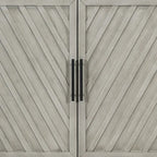Credenza classica vintage in legno con ripiani interni regolabili