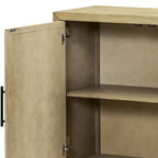 Credenza classica vintage in legno con ripiani interni regolabili