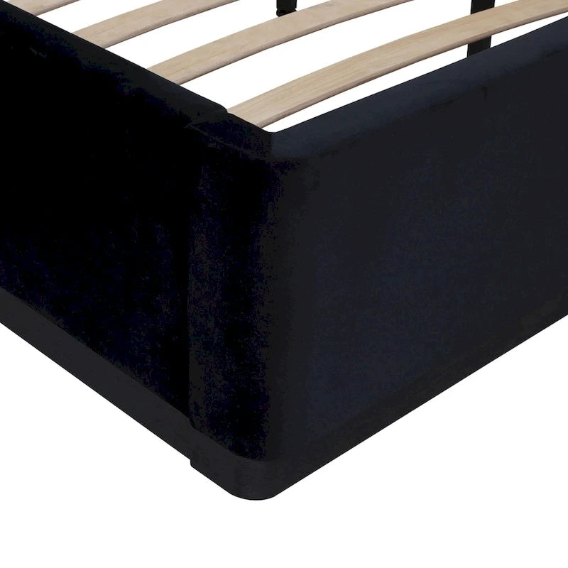 Letto King size imbottito in velluto nero/crema con base a plinto in legno